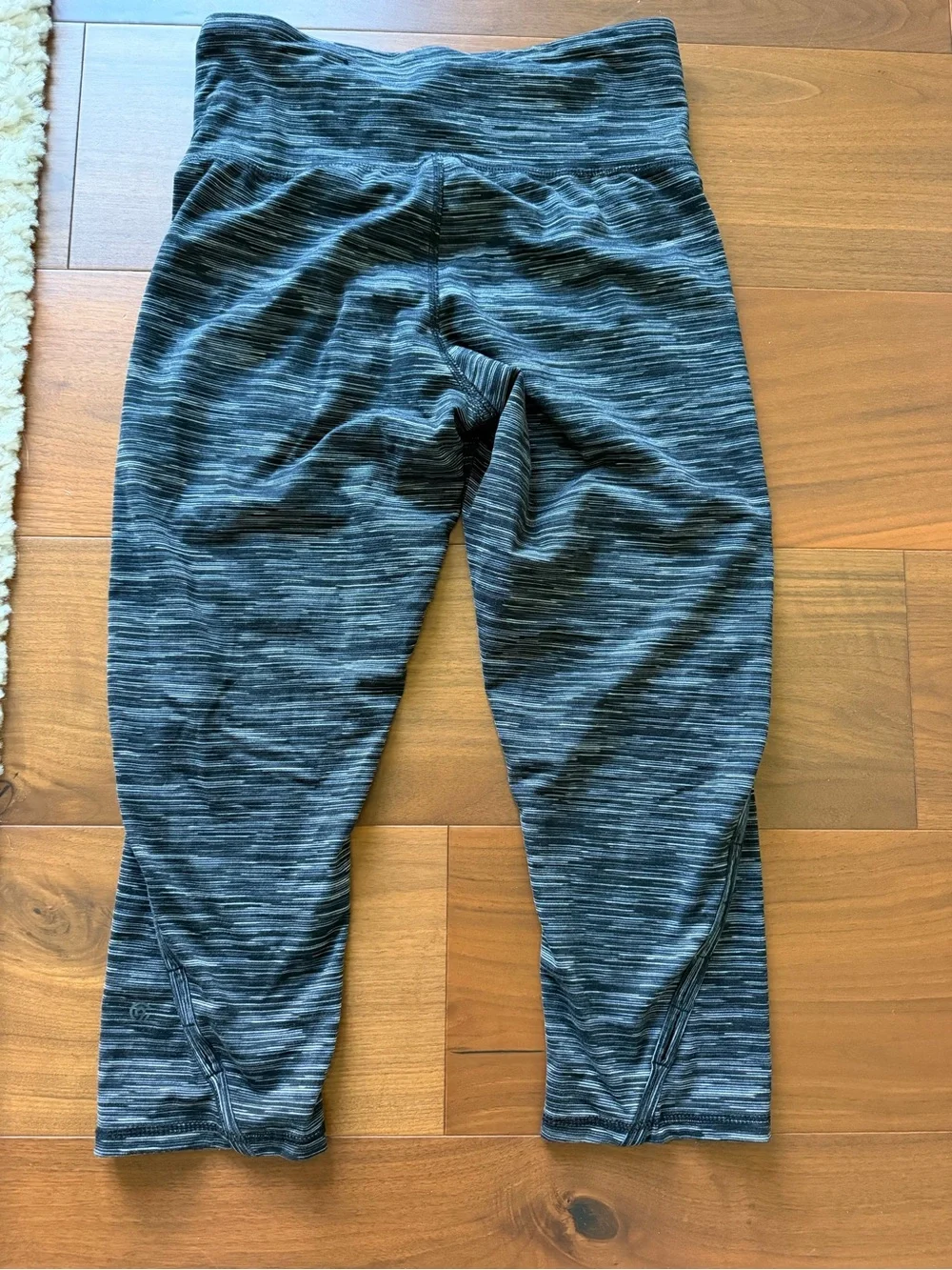 Champion Women's Space-Dye Capri Leggings - Black & Gray